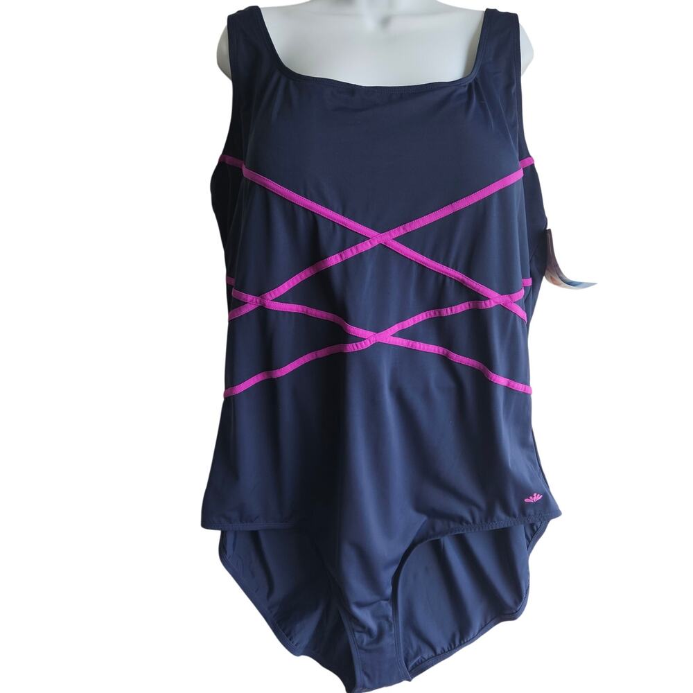 Aquabelle Swimsuit 32 Chlorine Resistant One Piece Navy Pink Built In Bra NWT